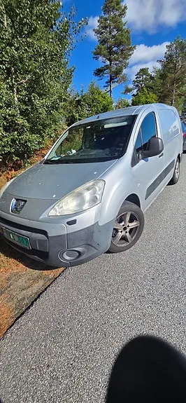Peugeot Partner 2010 photo 4