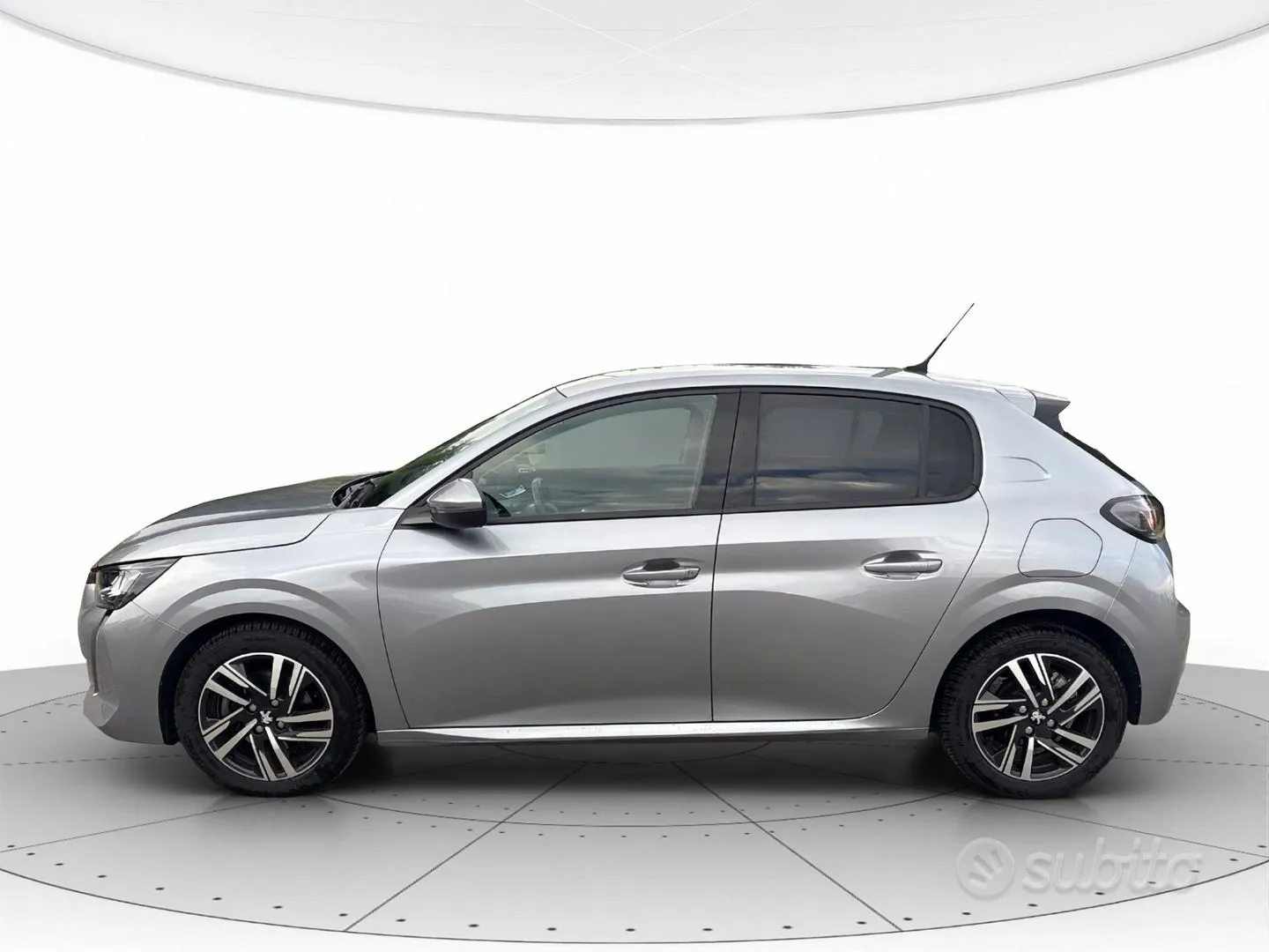 Peugeot 208 2021 photo 2