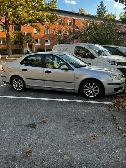 Saab 9-3 2004 photo 2