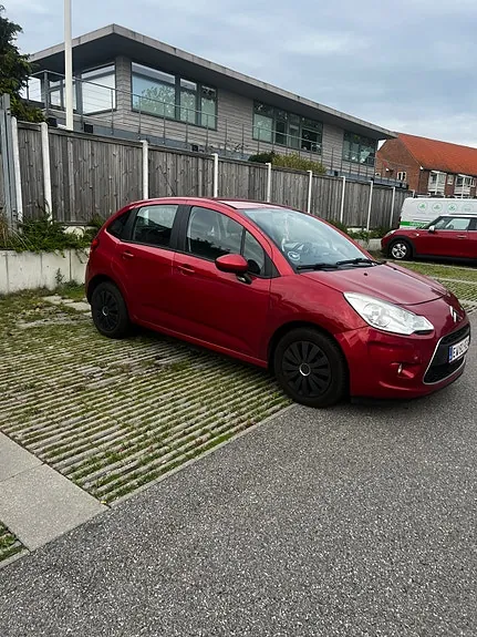 Citroen C3 2012 photo 2