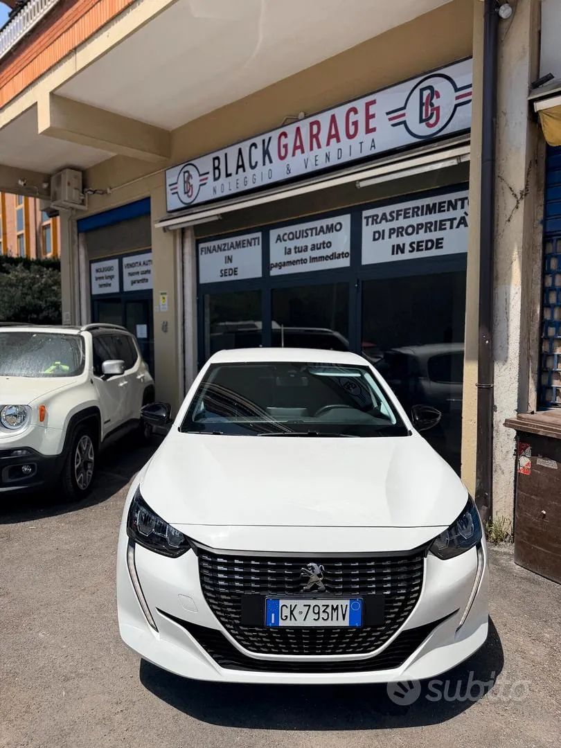 Peugeot 208 2023 photo 2