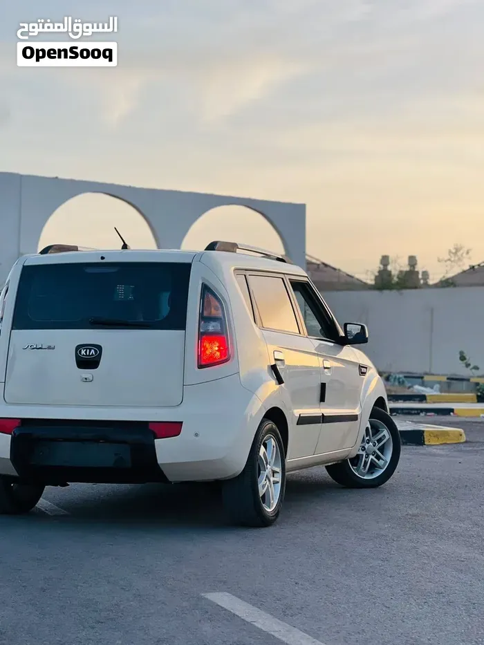 Kia Soul 2008 photo 4