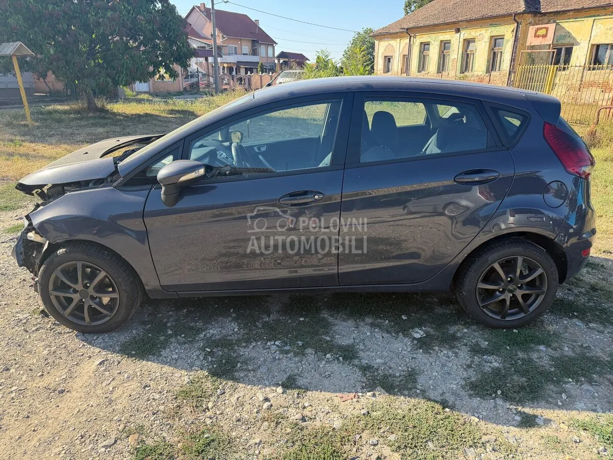 Ford Fiesta 2011 photo 5