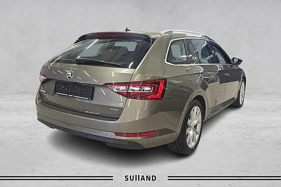 Skoda Superb 2017 photo 5