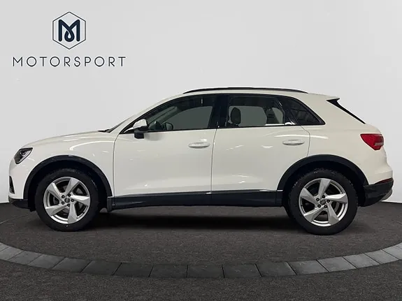 Audi Q3 2019 photo 2