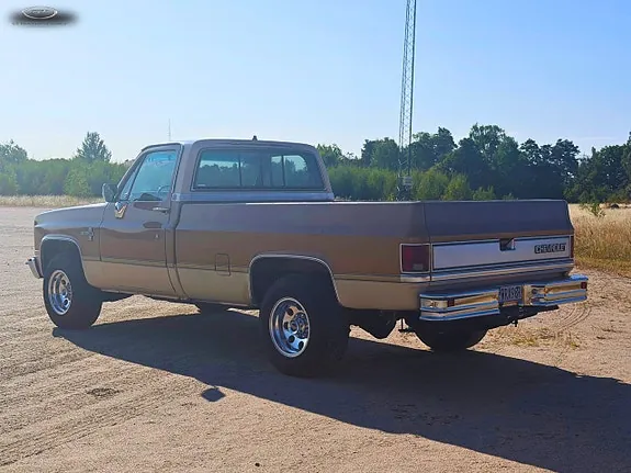 Chevrolet Silverado 1985 photo 3