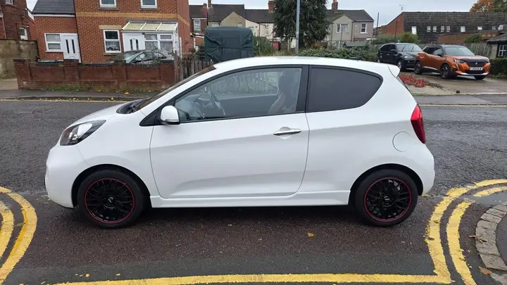 Kia Picanto 2015 photo 5