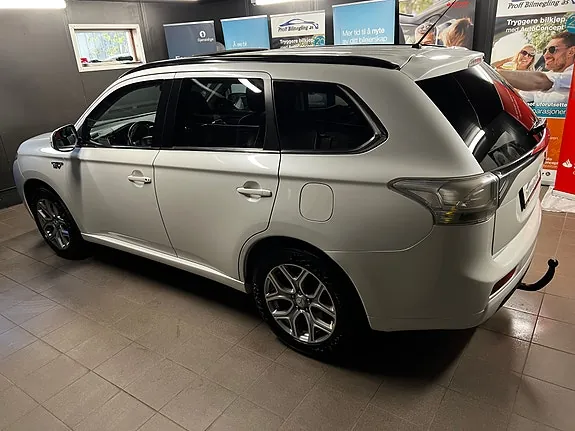 Mitsubishi Outlander 2014 photo 5