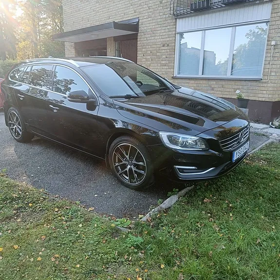 Volvo V60 2018 photo 5