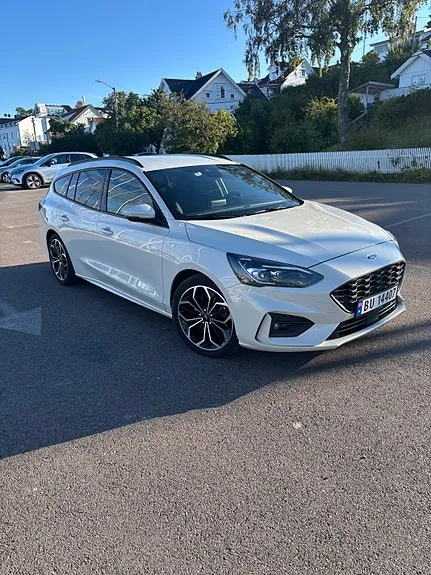 Ford Focus 2020 photo 2