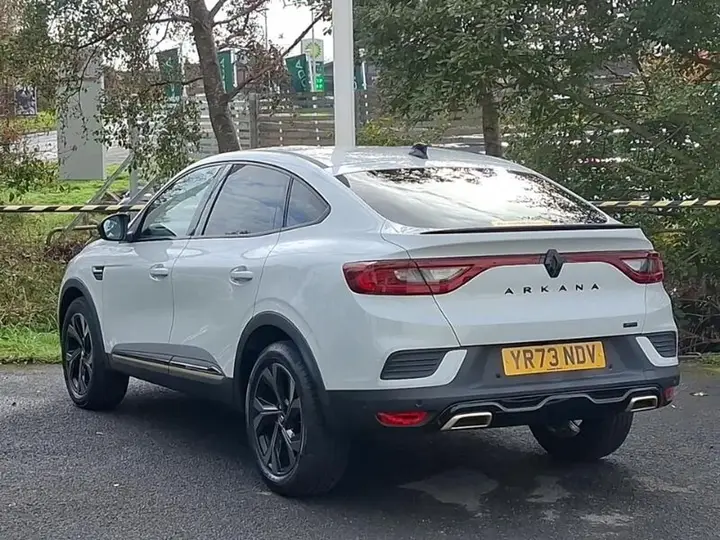Renault Arkana 2023 photo 2