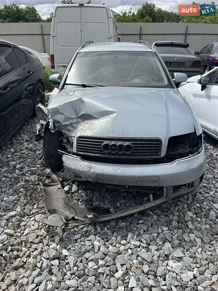 Audi A4 2002 photo 4