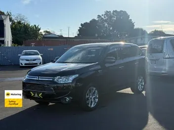Mitsubishi Outlander 2013 photo 4
