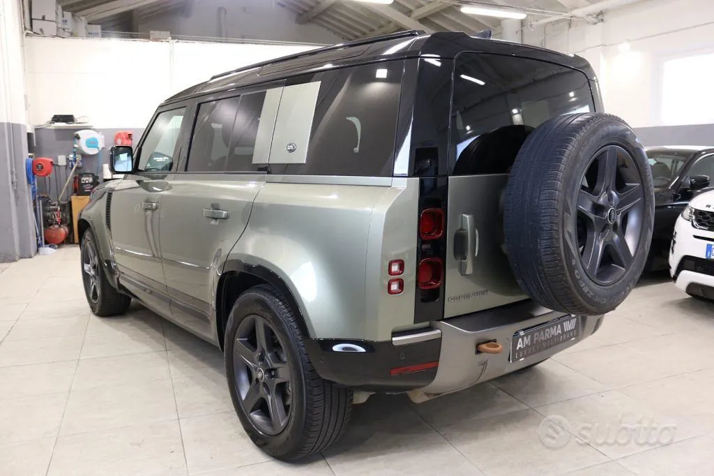 Land Rover Defender 2023 photo 4