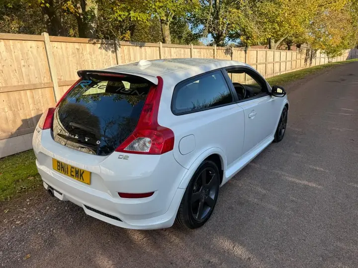 Volvo C30 2011 photo 3