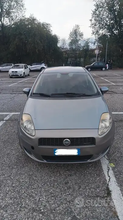 Fiat Grande Punto 2006 photo 4