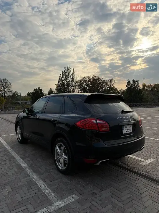 Porsche Cayenne 2014 photo 4