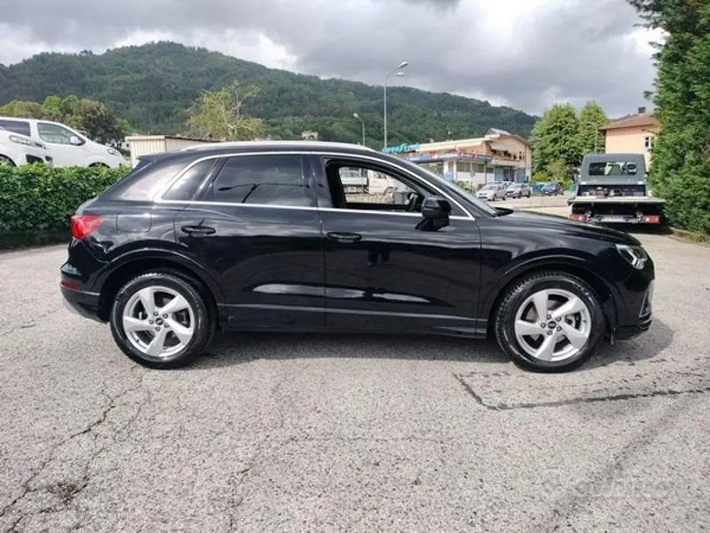 Audi Q3 2023 photo 4