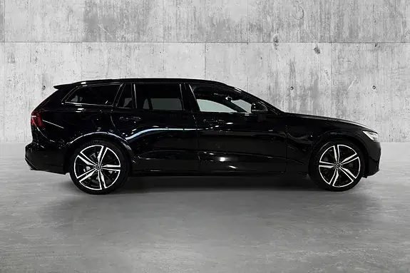 Volvo V60 2022 photo 4