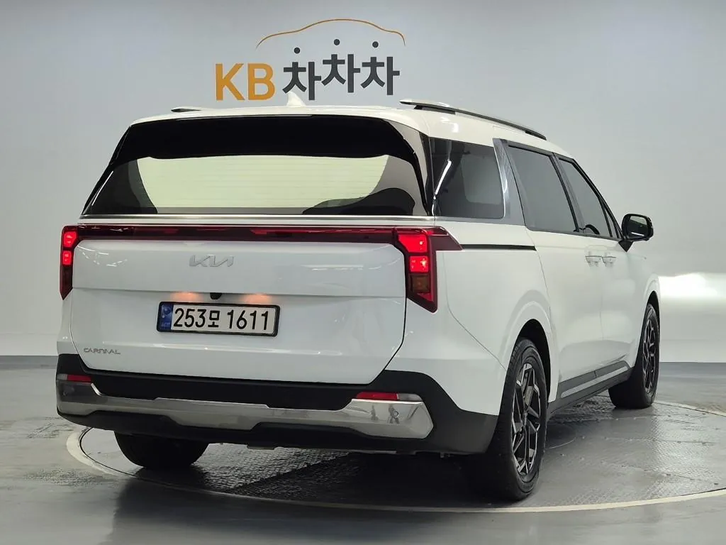 Kia Carnival 2024 photo 3