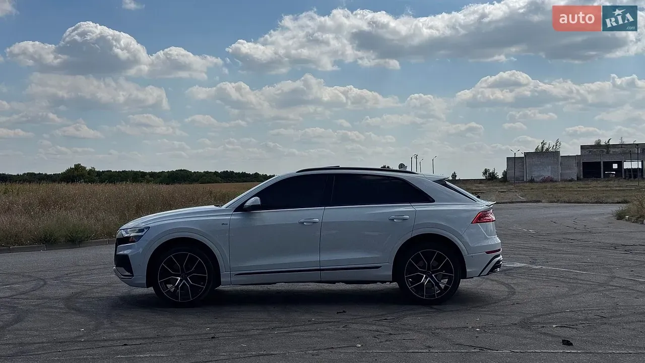 Audi Q8 2020 photo 5