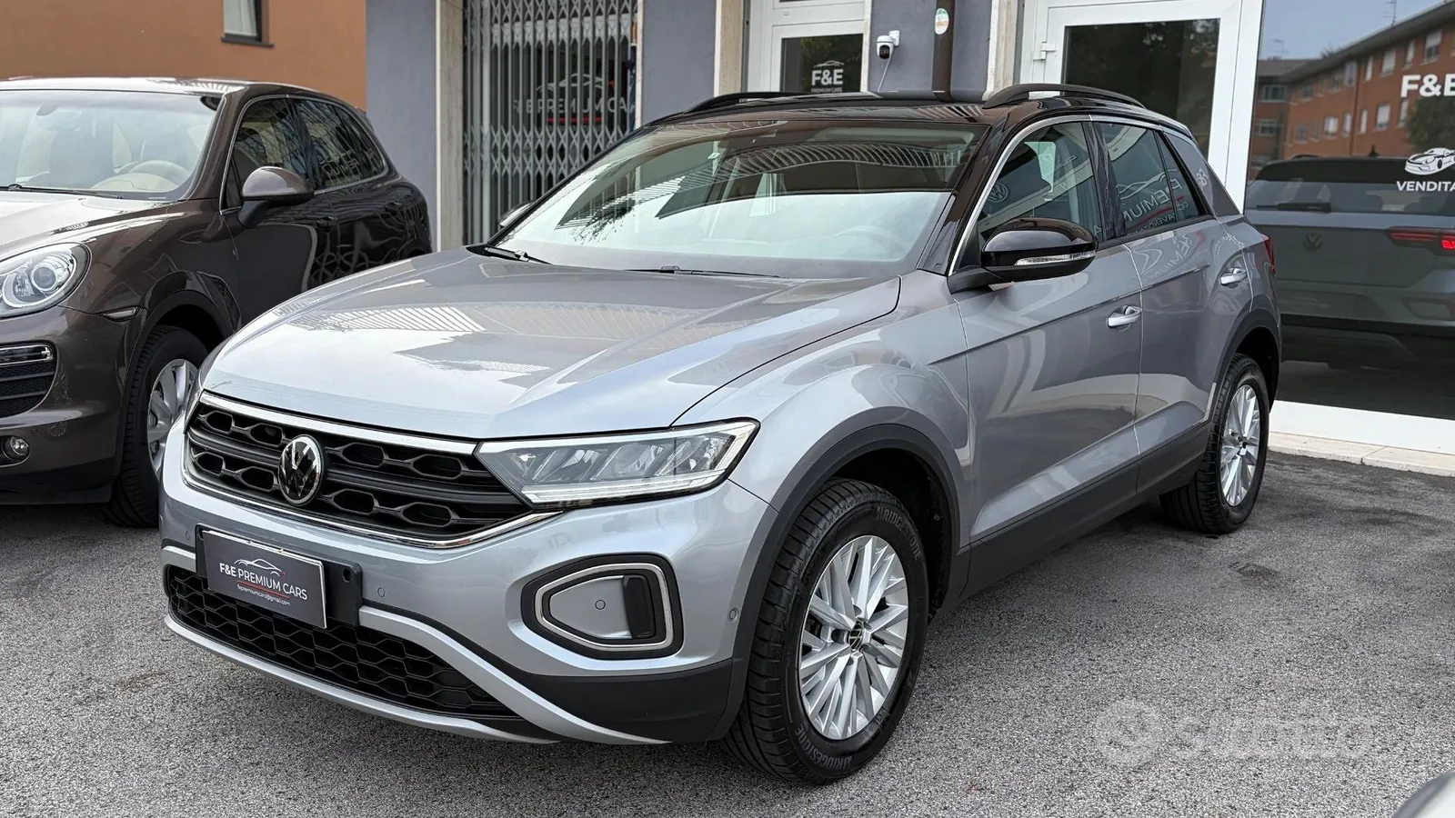 Volkswagen T-Roc 2023 photo 3