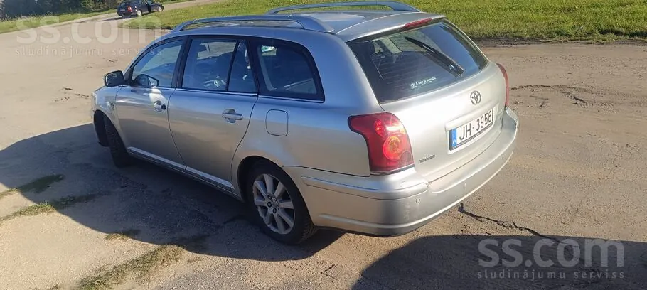 Toyota Avensis 2005 photo 3