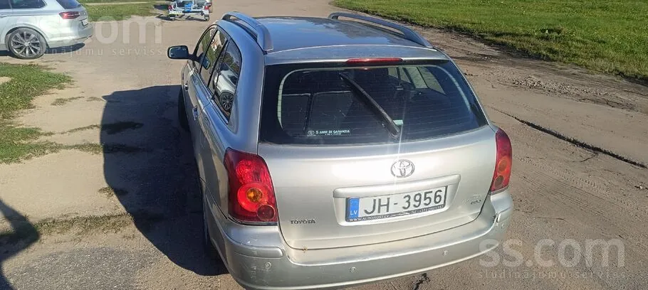 Toyota Avensis 2005 photo 5