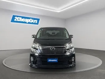 Toyota Vellfire 2012 photo 3