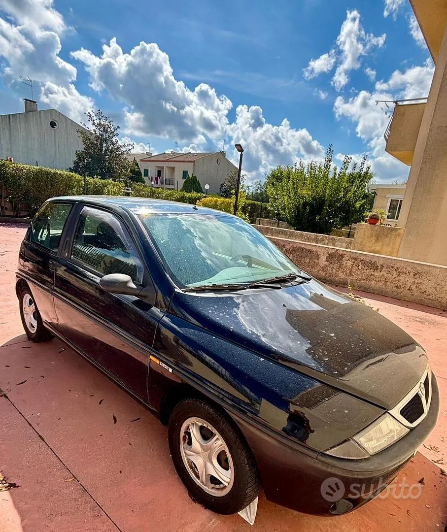 Lancia Y