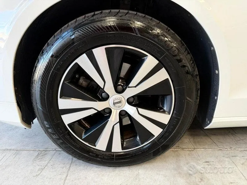 Volvo V60 2019 photo 4