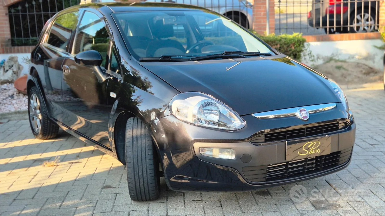 Fiat Punto Evo 2011 photo 3