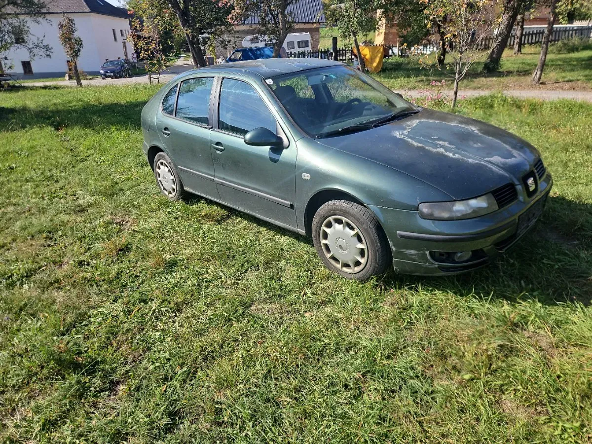 Seat Leon 2006 photo 2