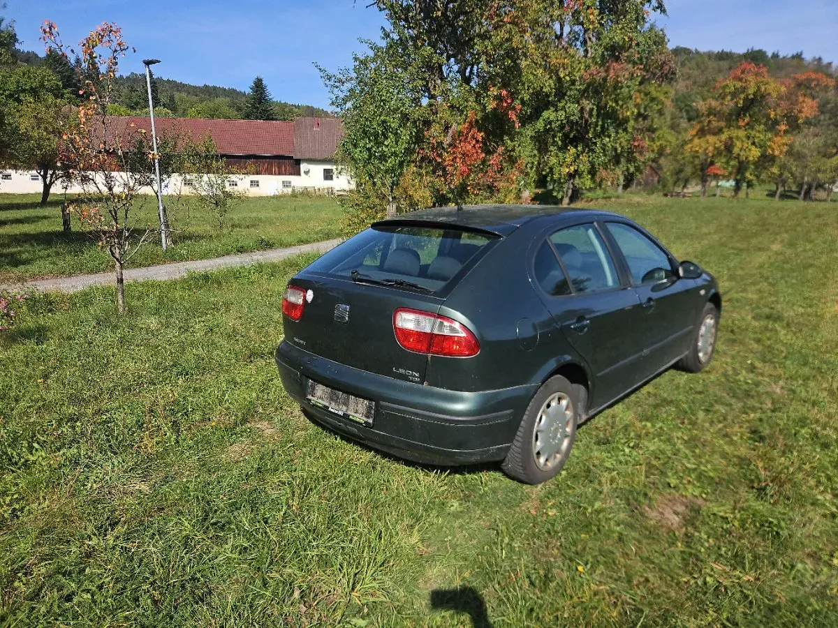 Seat Leon 2006 photo 3