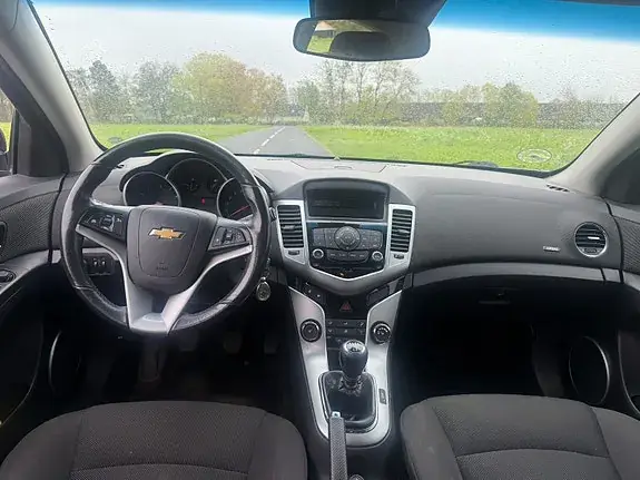 Chevrolet Cruze 2013 photo 5