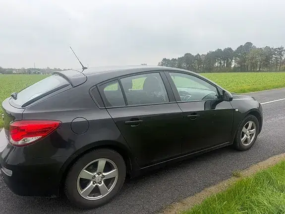 Chevrolet Cruze 2013 photo 3