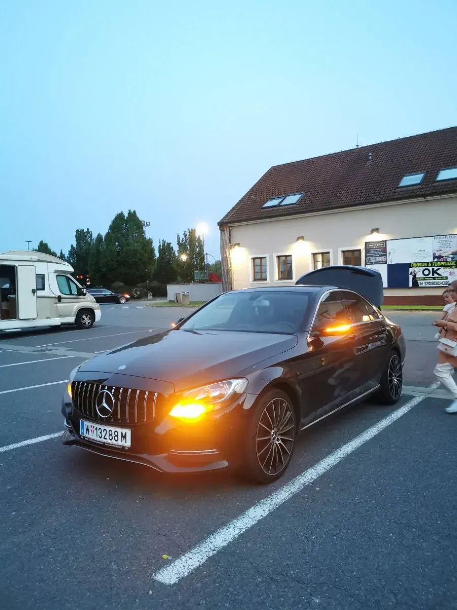 Mercedes-Benz C-Class 2015 photo 2