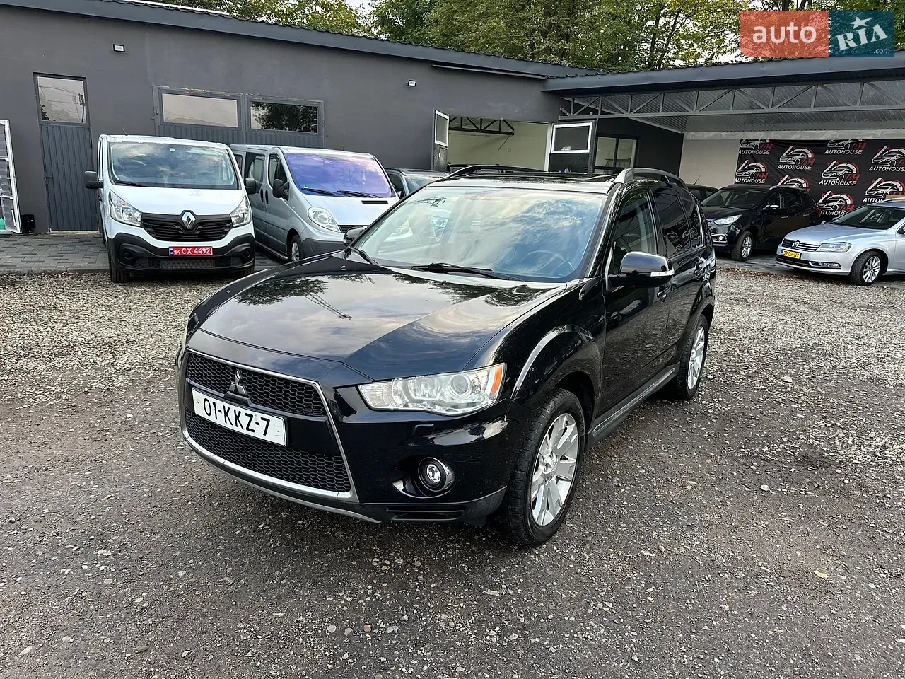 Mitsubishi Outlander 2011 photo 3