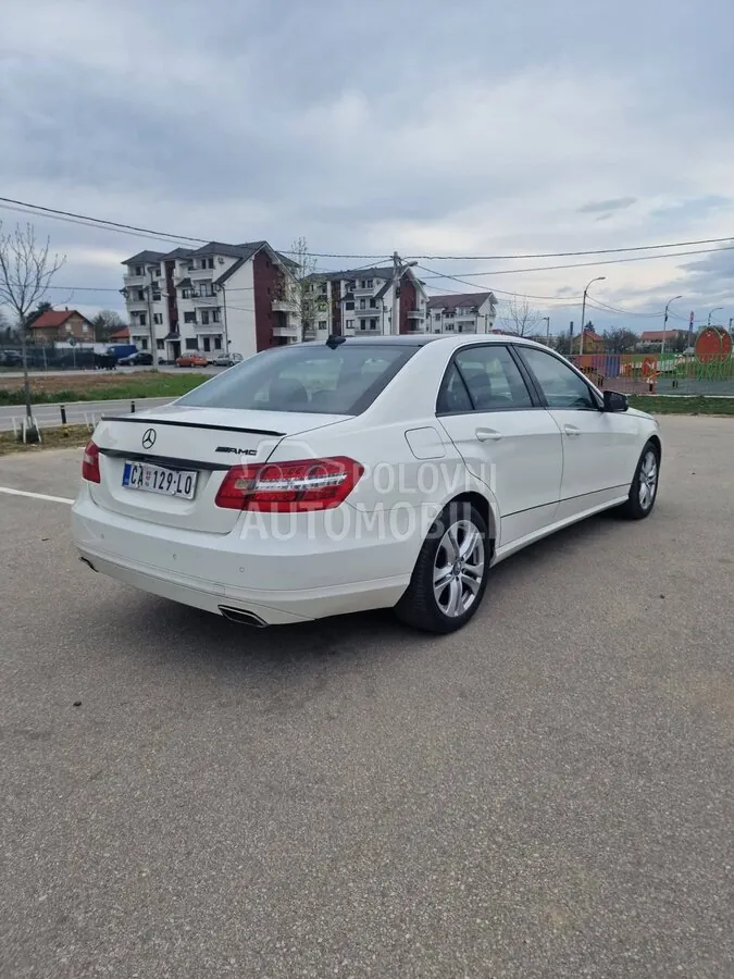 Mercedes-Benz E-Class 2011 photo 5