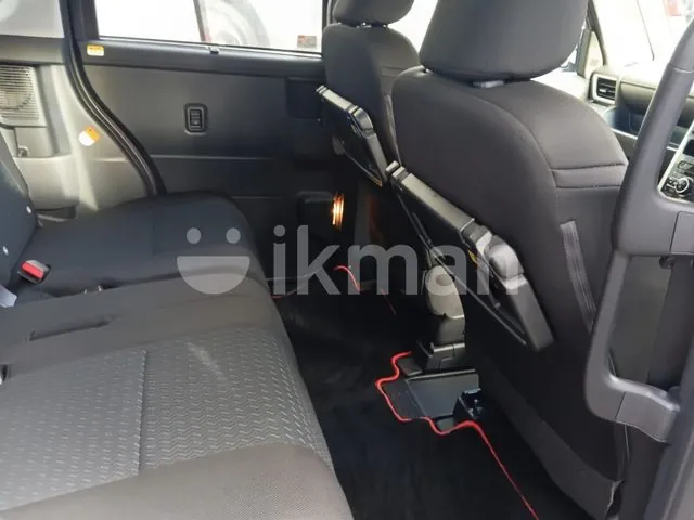 Toyota Roomy 2025 photo 3