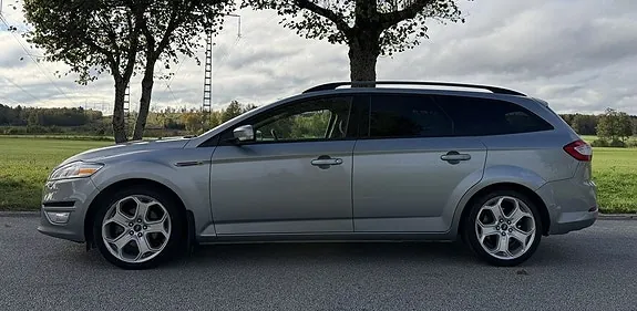 Ford Mondeo 2011 photo 2