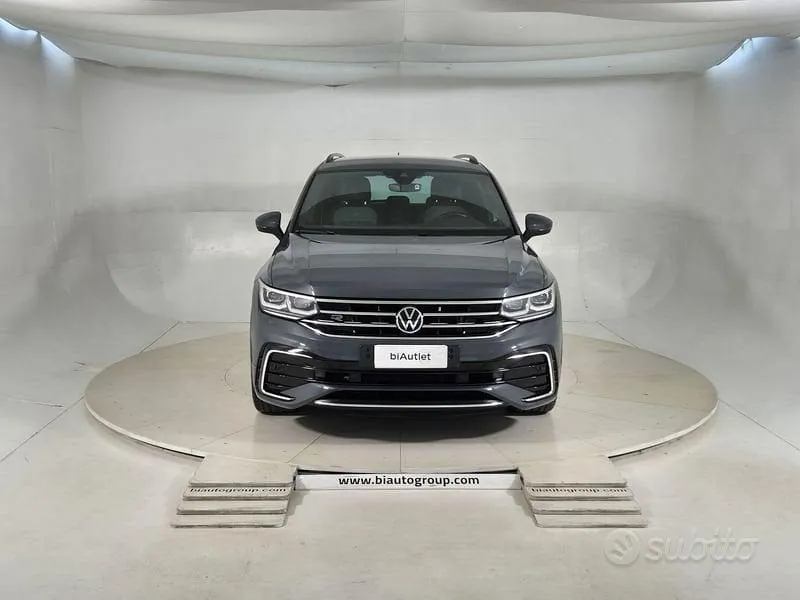 Volkswagen Tiguan 2021 photo 2