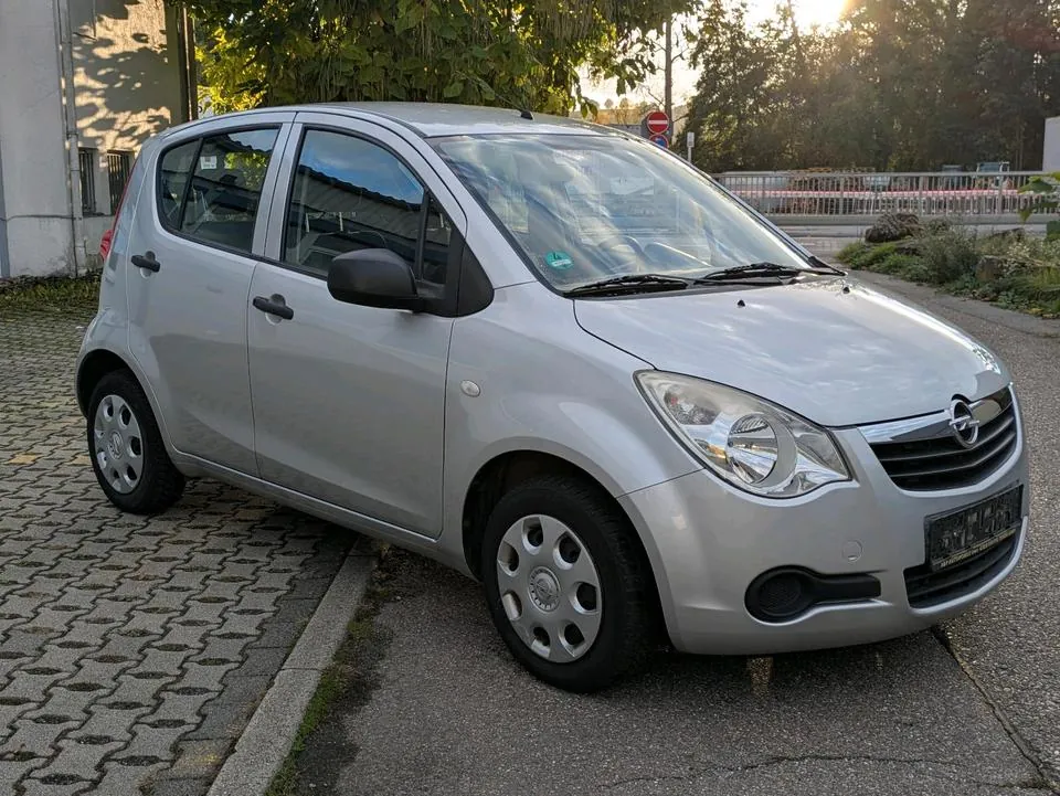 Opel Agila