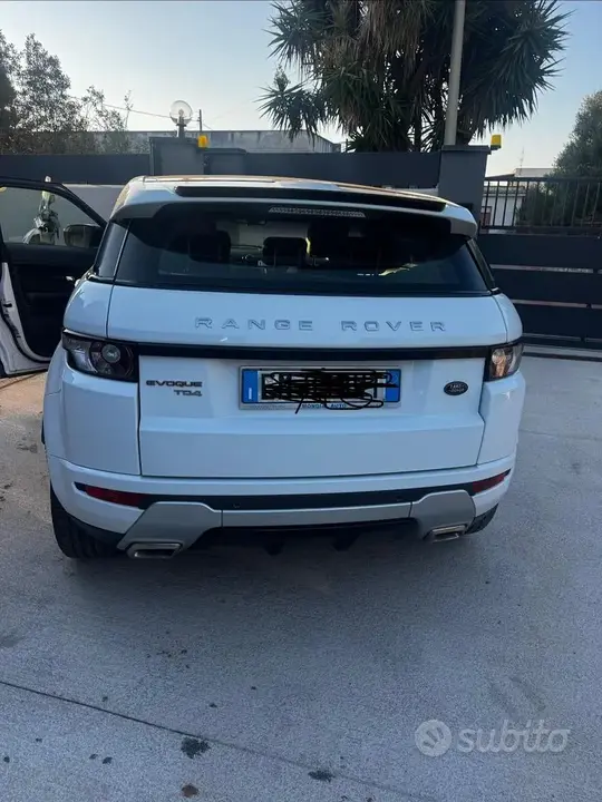 Land Rover Range Rover Evoque 2012 photo 2