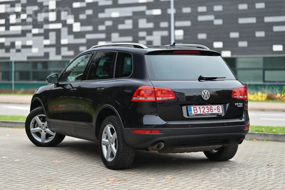 Volkswagen Touareg 2012 photo 5
