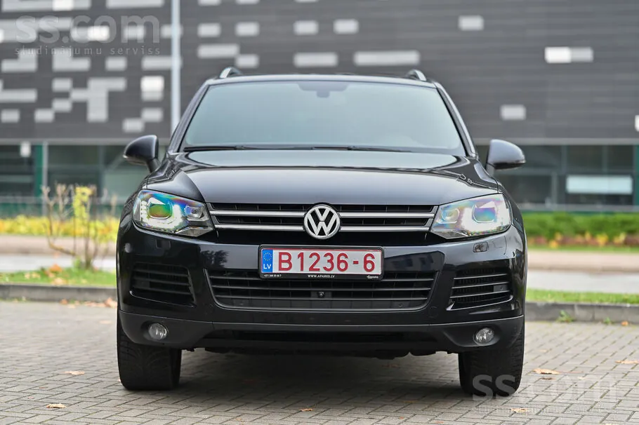 Volkswagen Touareg 2012 photo 3