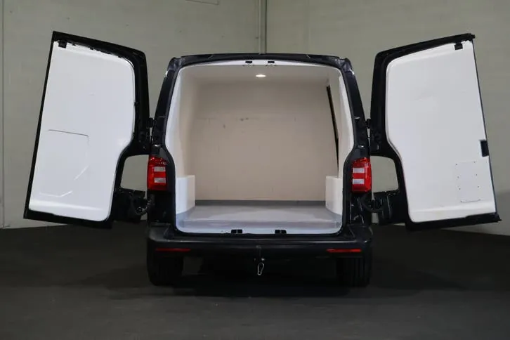 Volkswagen Transporter 2017 photo 3