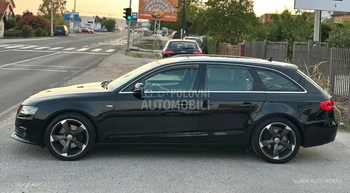 Audi A4 2010 photo 5