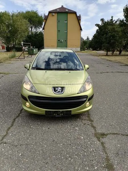 Peugeot 207 2007 photo 5