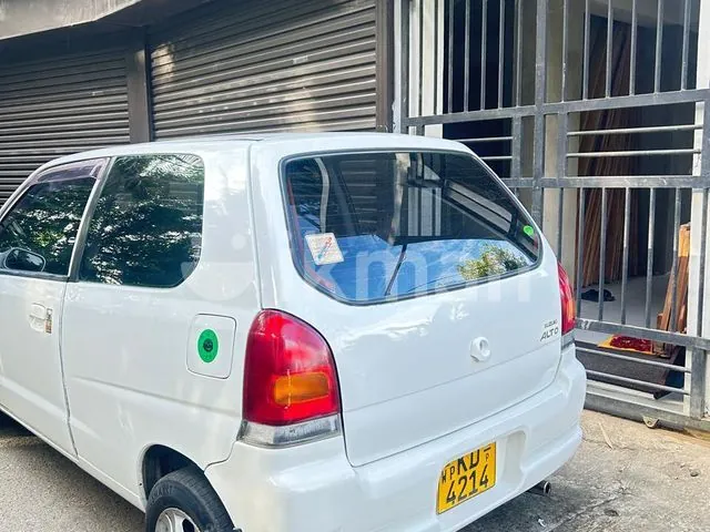 Suzuki Baleno 2003 photo 2